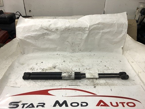 vérin de malle arrière Renault Clio 2 1.5 dci 2004