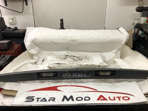 poignée d ouverture de malle arrière Ford fiesta 5 année 2007