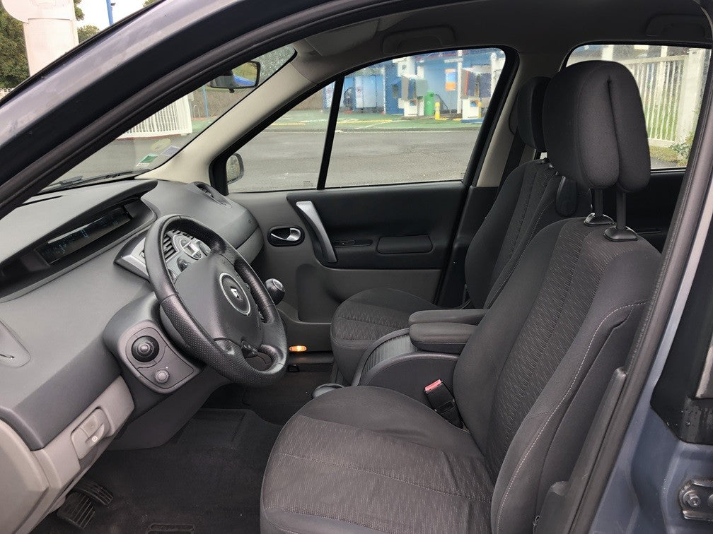 Renault Scenic 2 1.6 essence 16v année 2006 180000 km