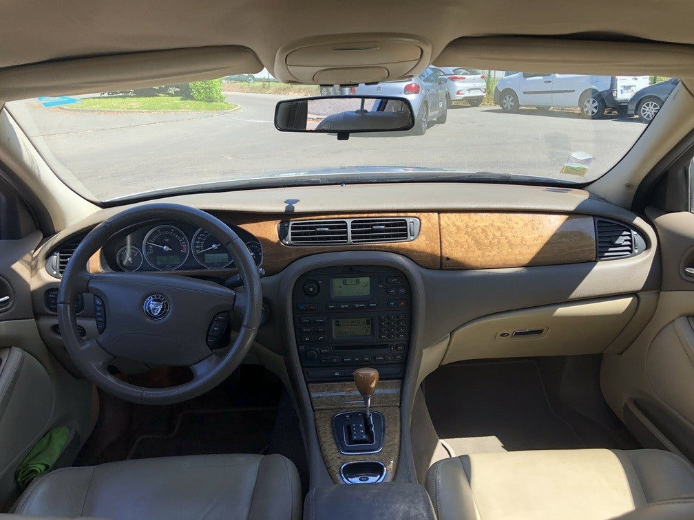 jaguar x type 2.7 v6 diesel année 2008 boite automatique