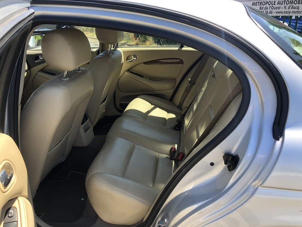 jaguar x type 2.7 v6 diesel année 2008 boite automatique