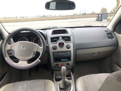 Renault Megane 2 1.9 dci 120 cv année 2003 168000 km