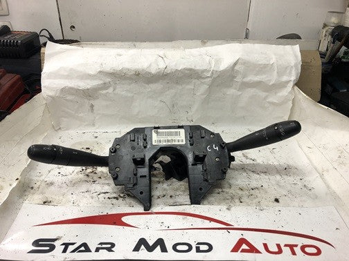 commodo avec 2000 Citroën c4 berline 1.6 hdi 2006 réf 966449XT Valeo