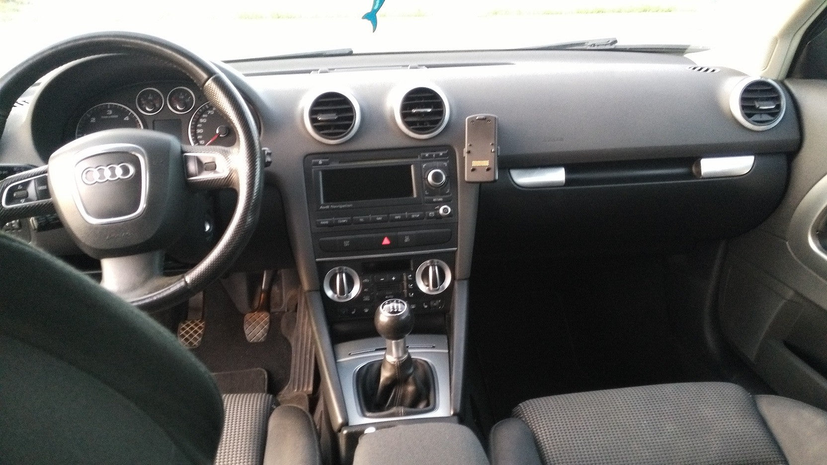 Audi A3 2,0 TDI 140 cv couleur noir 3 portes année 2009 124 000 km 8 cv fiscales boite 6 vitesses 