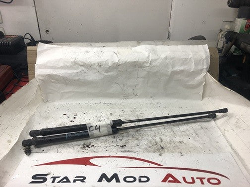 vérin de malle arrière Citroën c4 berline 1.6 hdi 2006