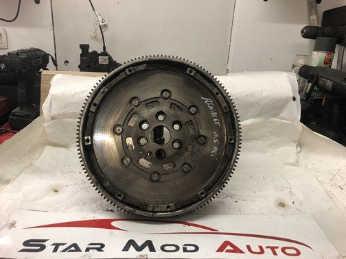 volant moteur Renault 1.5 dci 105 cv d occasion