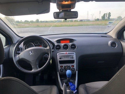 Peugeot 308 1.6 hdi 110 cv année 2008