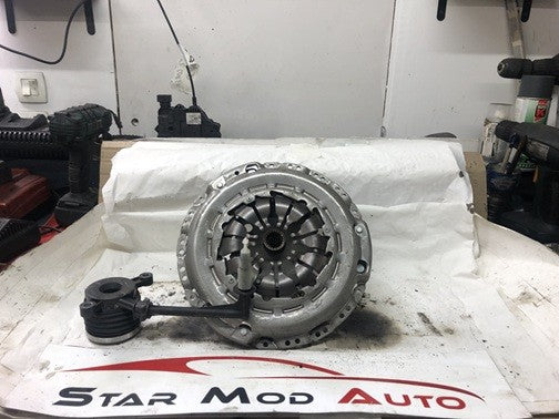 embrayage Mercedes Nissan neuf réf 623355333 luk