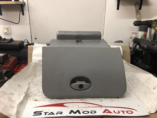 boite a gant Citroën c3 1.4 hdi phase 1 année 2005