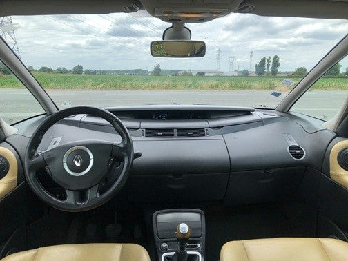 Renault espace 4 2.0 dci 130 cv 7 place année 2007