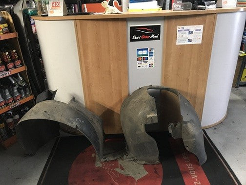 par boue avg avd Citroën c4 berline phase 1 année 2006