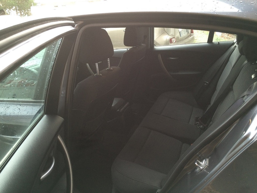 BMW série 1 118 D couleur noir 184 000 km 7 cv fiscales 143 CV année 2008