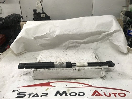 vérin de malle arrière Renault Clio 2 année 2005