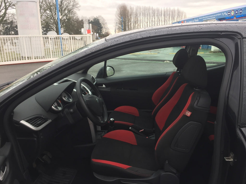 Peugeot 207 1.4 essence année 2009