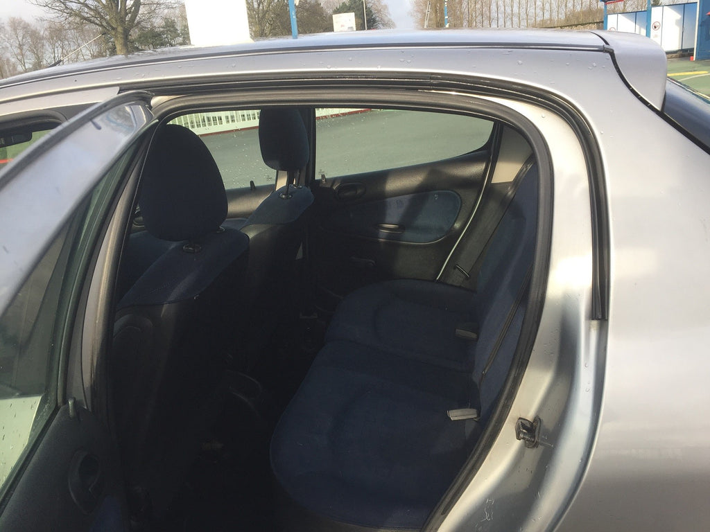 PEUGEOT 206 1.9D ANNÉE 2003 5 PORTE