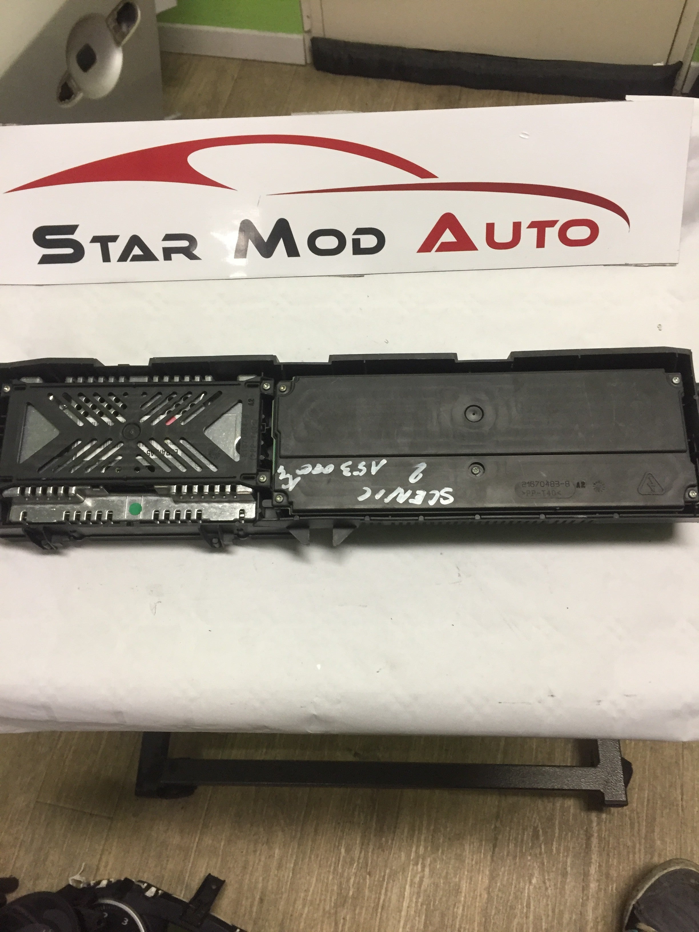 compteur Renault Scenic 2 1.9 dci 2008 gps