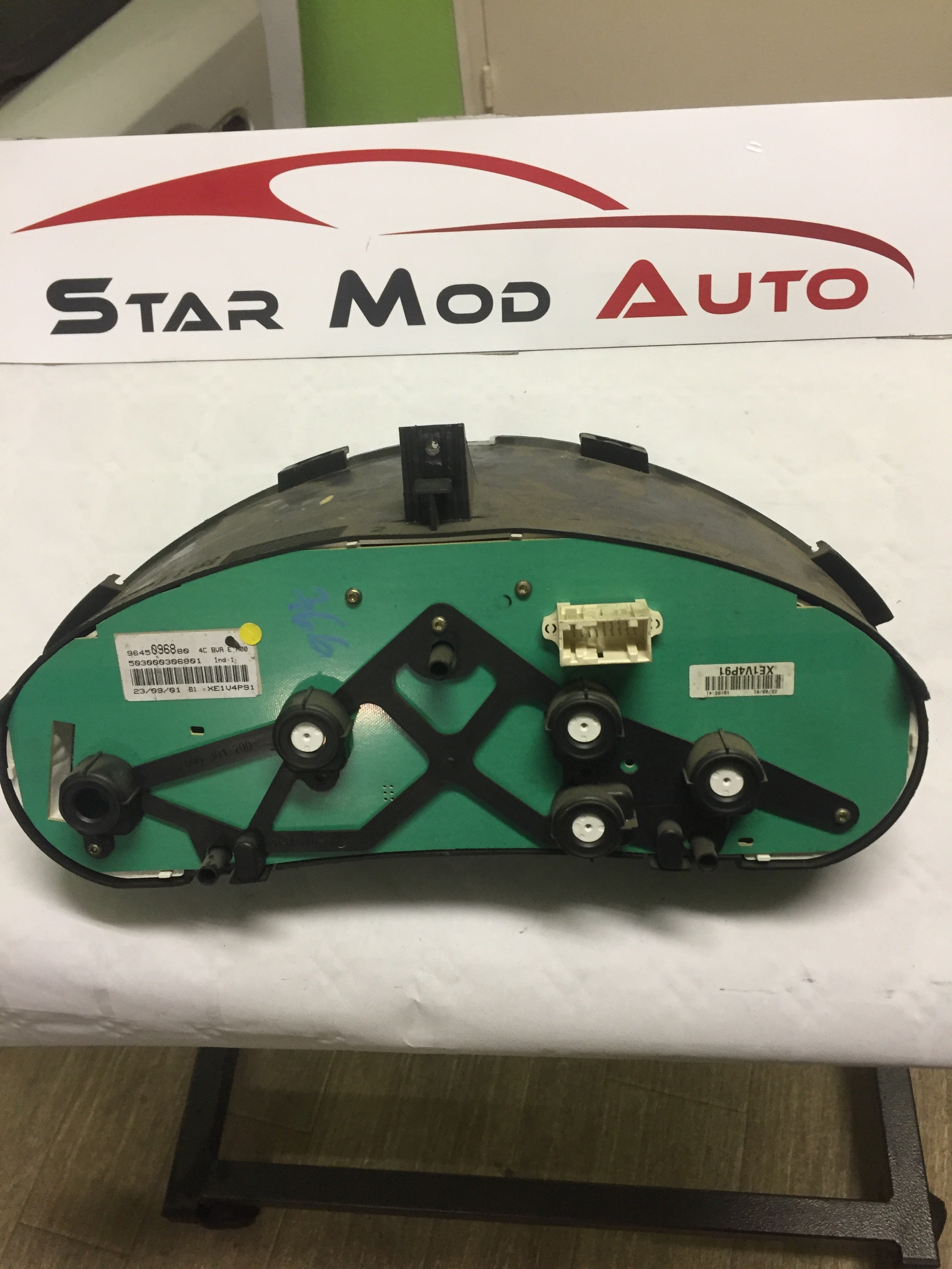 compteur Peugeot 206 1.4 essence boite auto