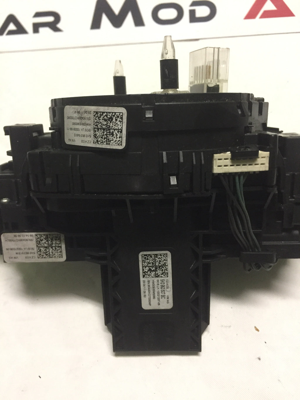 COMME 2000 VOLKSWAGEN GOLF 6 1.6 TDI 105 CV 2011