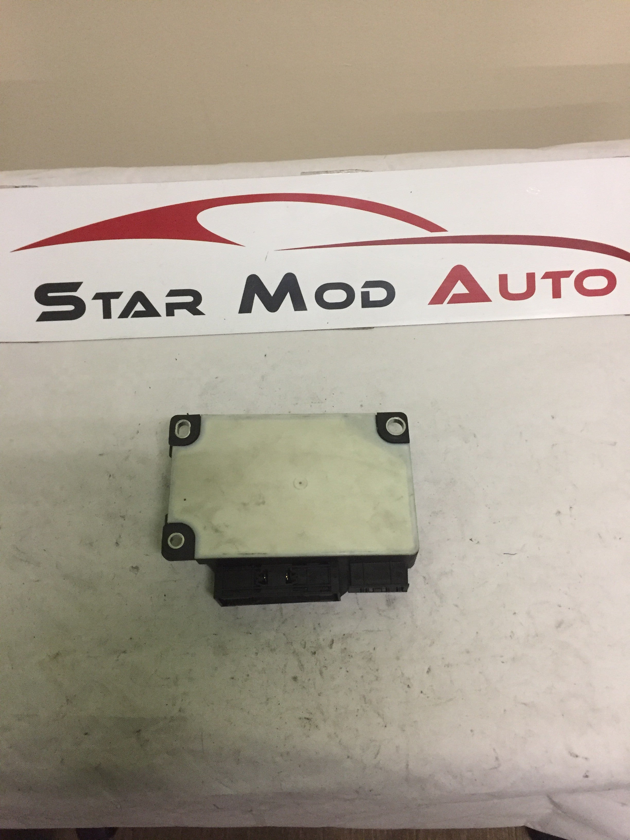 calculateur airbag Renault Megane 2 année 2007 de marque temic réf 285587230R