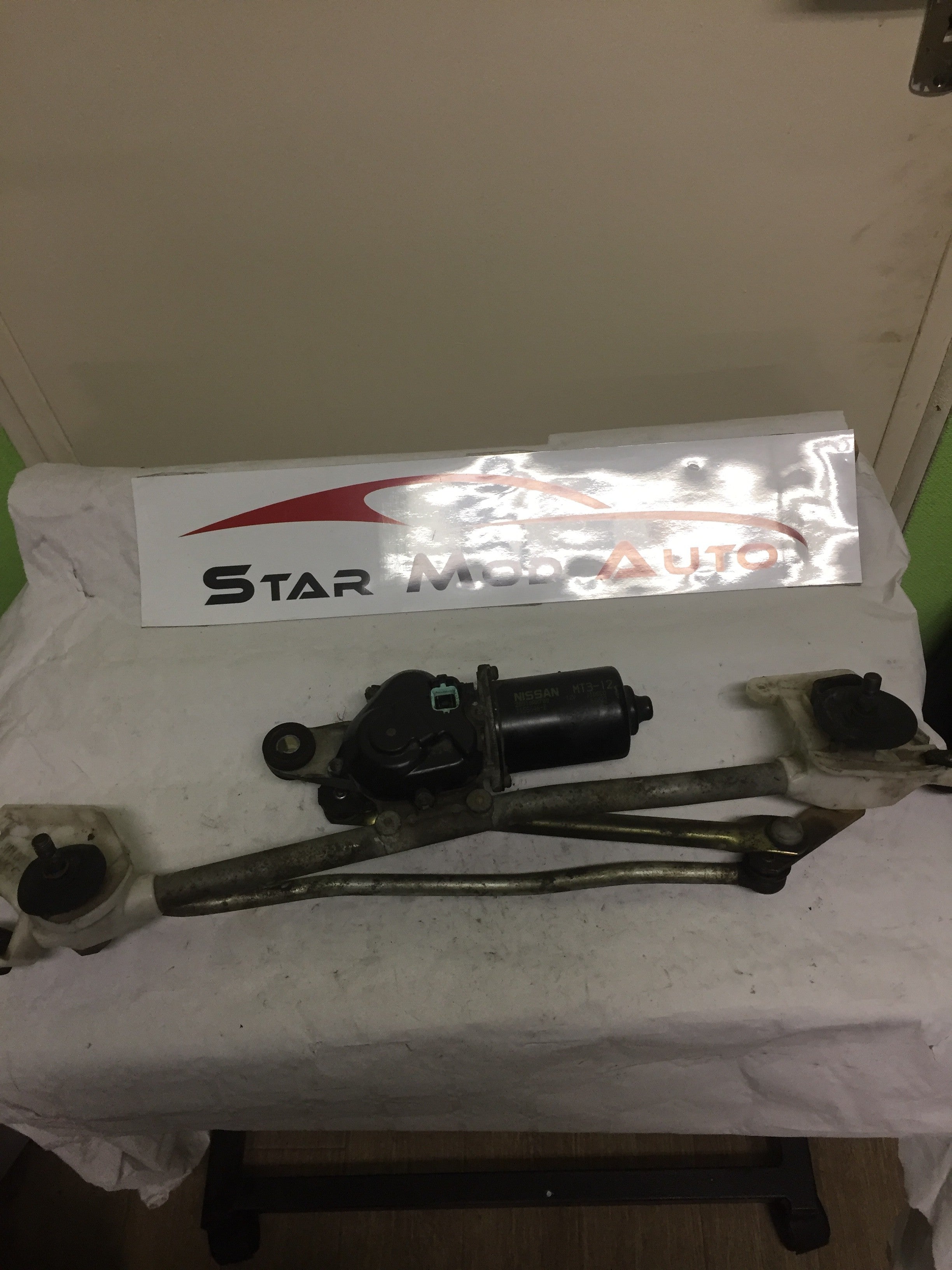 MOTEUR ESSUIE GLACE AVANT NISSAN MICRA MK12