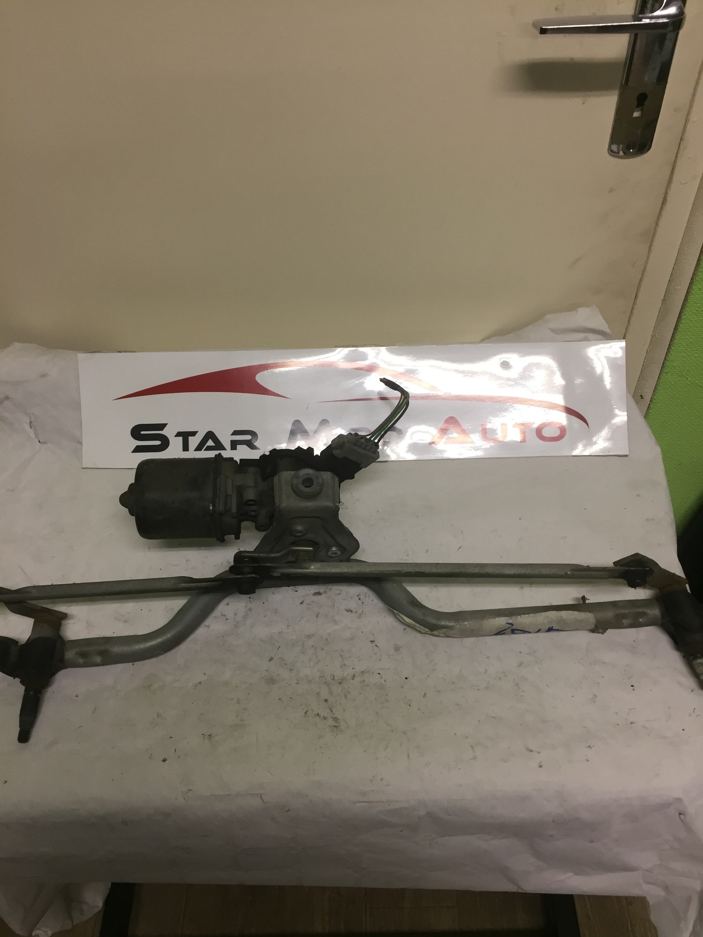 MOTEUR D ESSUIE GLACE AVANT CITROEN XANTIA 99