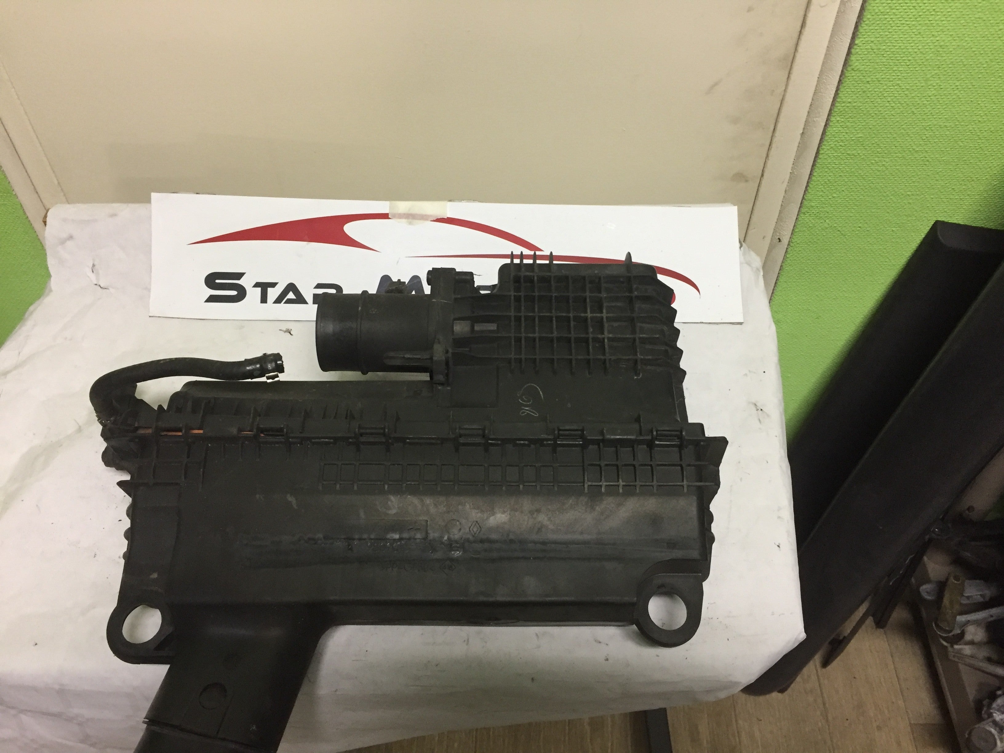 BOITIER FILTRE A AIR RENAULT CLIO 2 1.5 DCI 2008