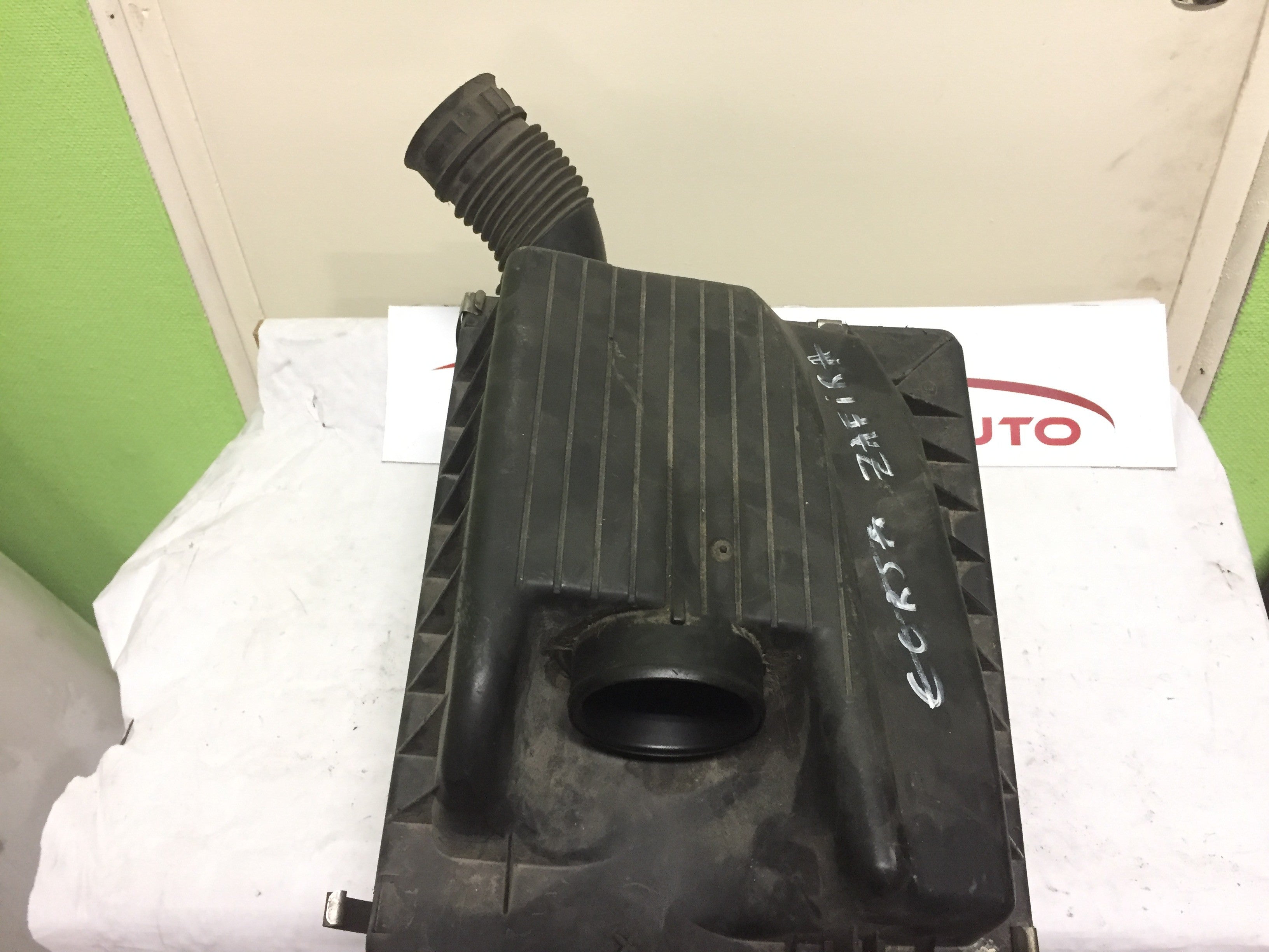 BOITIER DE FILTRE A AIR OPEL ZAFIRA B 1.9 CDTI 2007