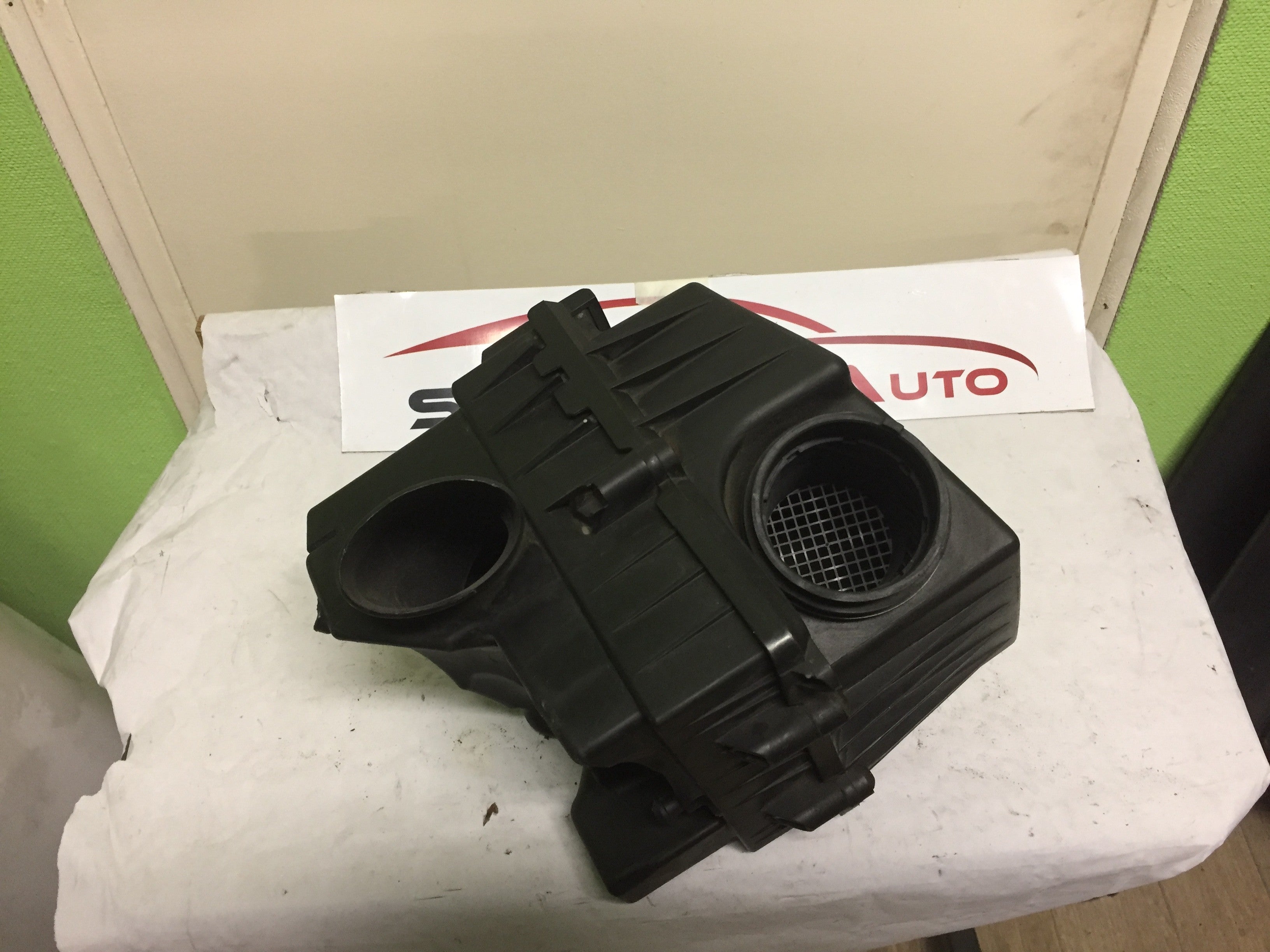 BOITIER FILTRE A AIR OPEL CORSA 1.4 ESSENCE 2005