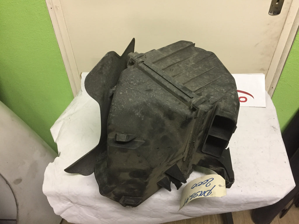 boitier filtre a air Volkswagen passât 1.8 essence année 2000