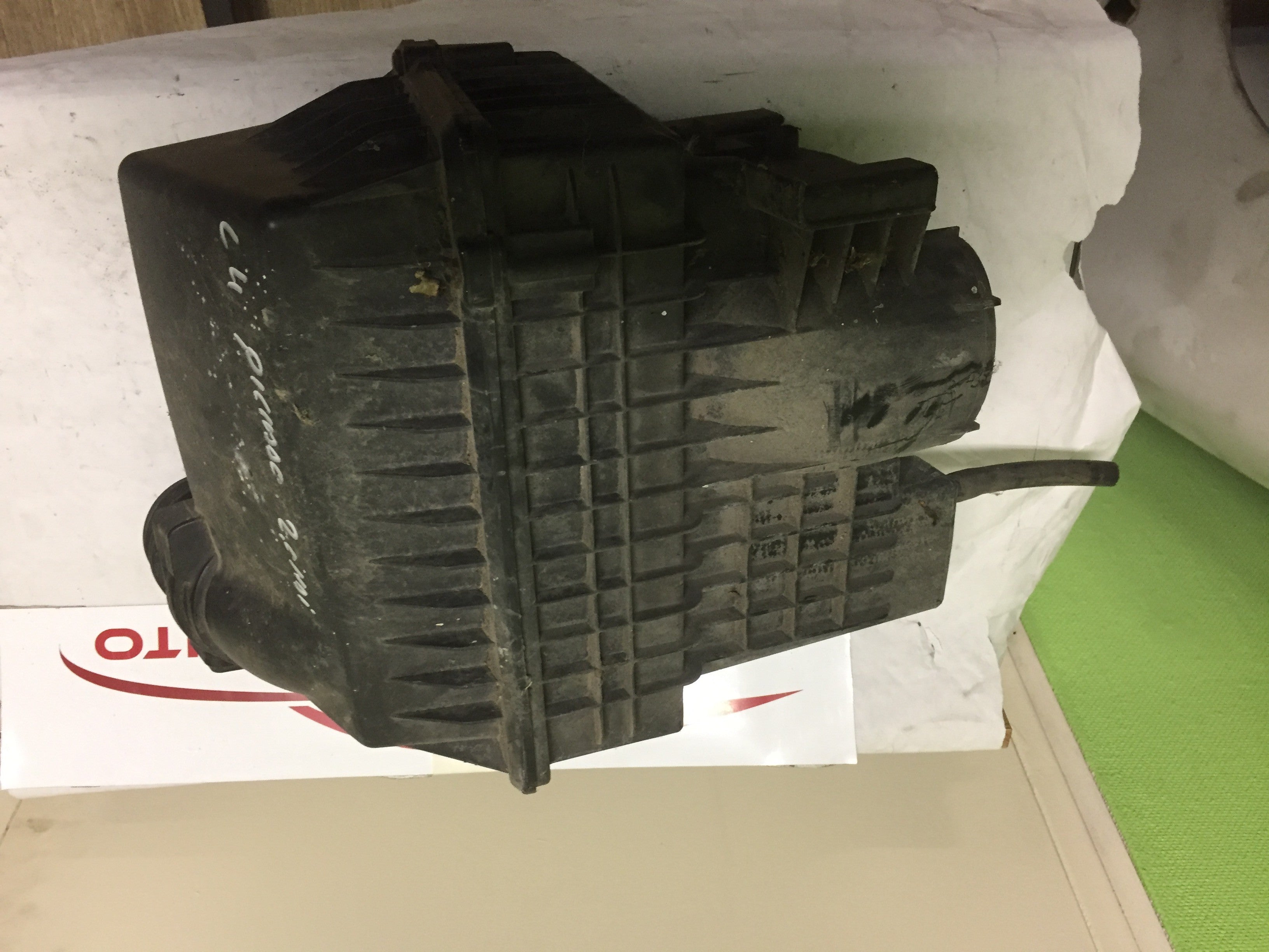 BOITIER FILTRE A AIR CITROEN C4 PICASSO 2.0 HDI 2007