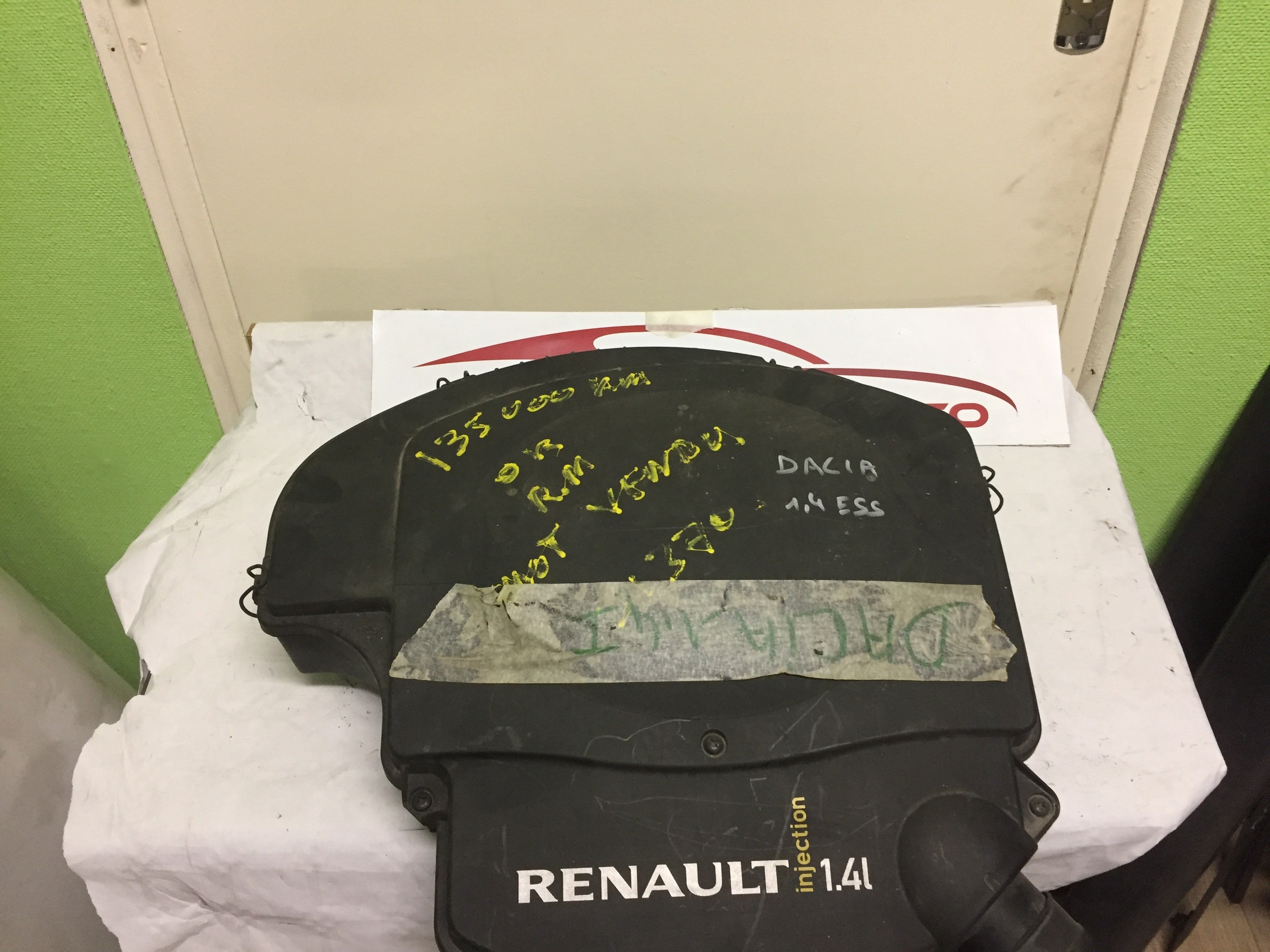 boitier filtre a air Dacia 1.4 essence année 2006 d occasion