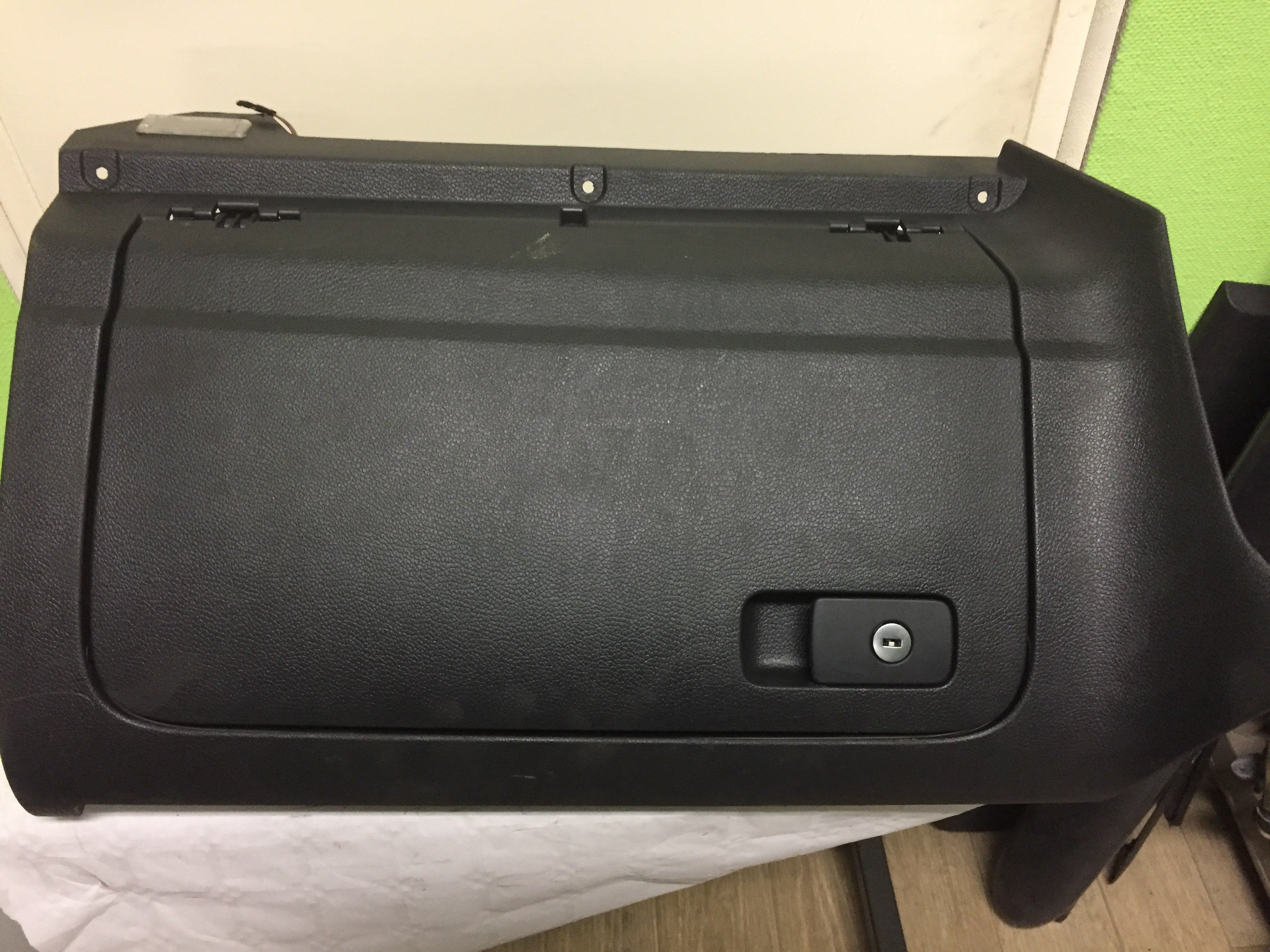 BOITE A GANT VOLKSWAGEN GOLF 6 2011