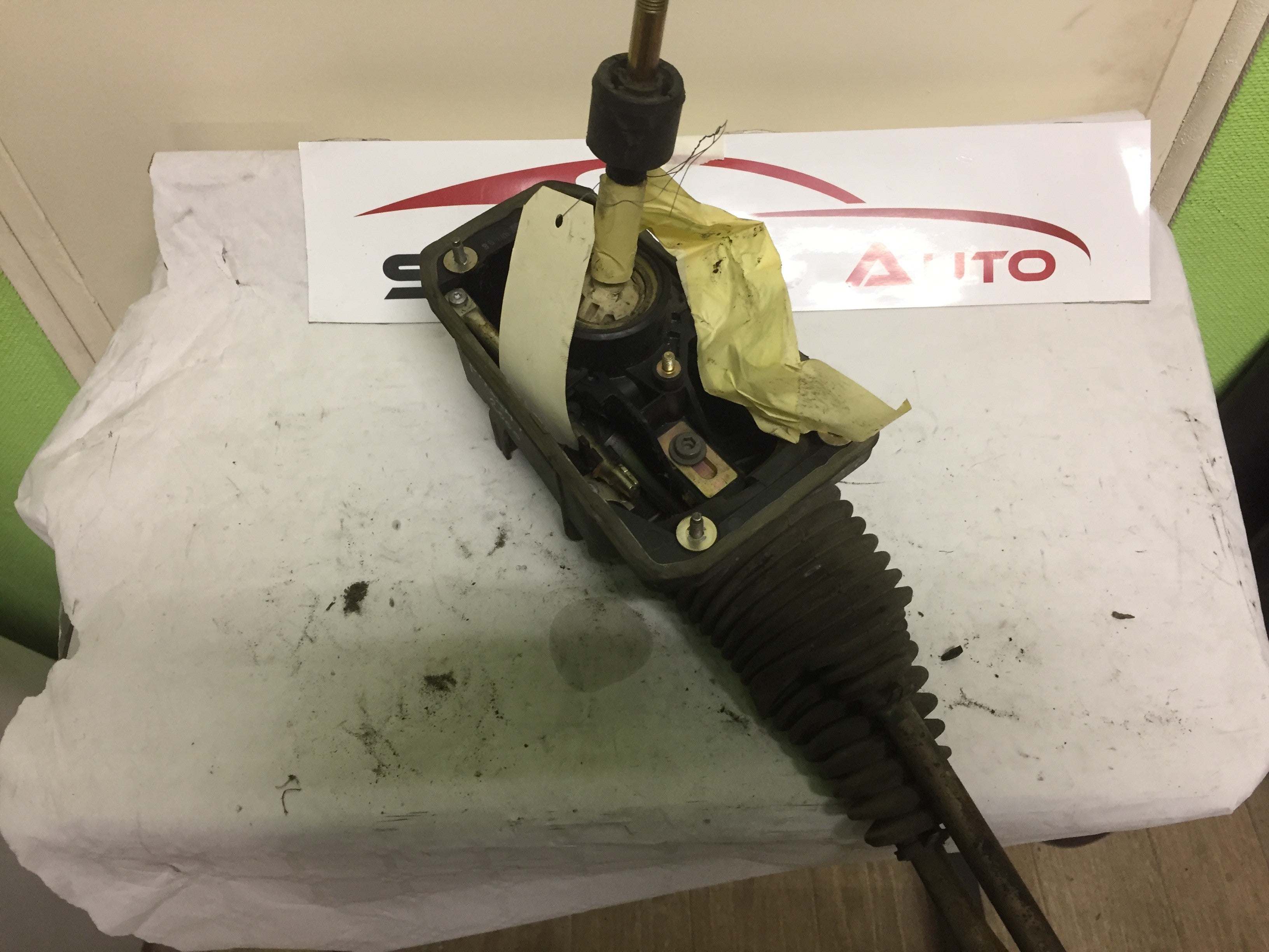 SELECTEUR DE VITESSE VOLKSWAGEN PASSAT 1.8 ESSENCE