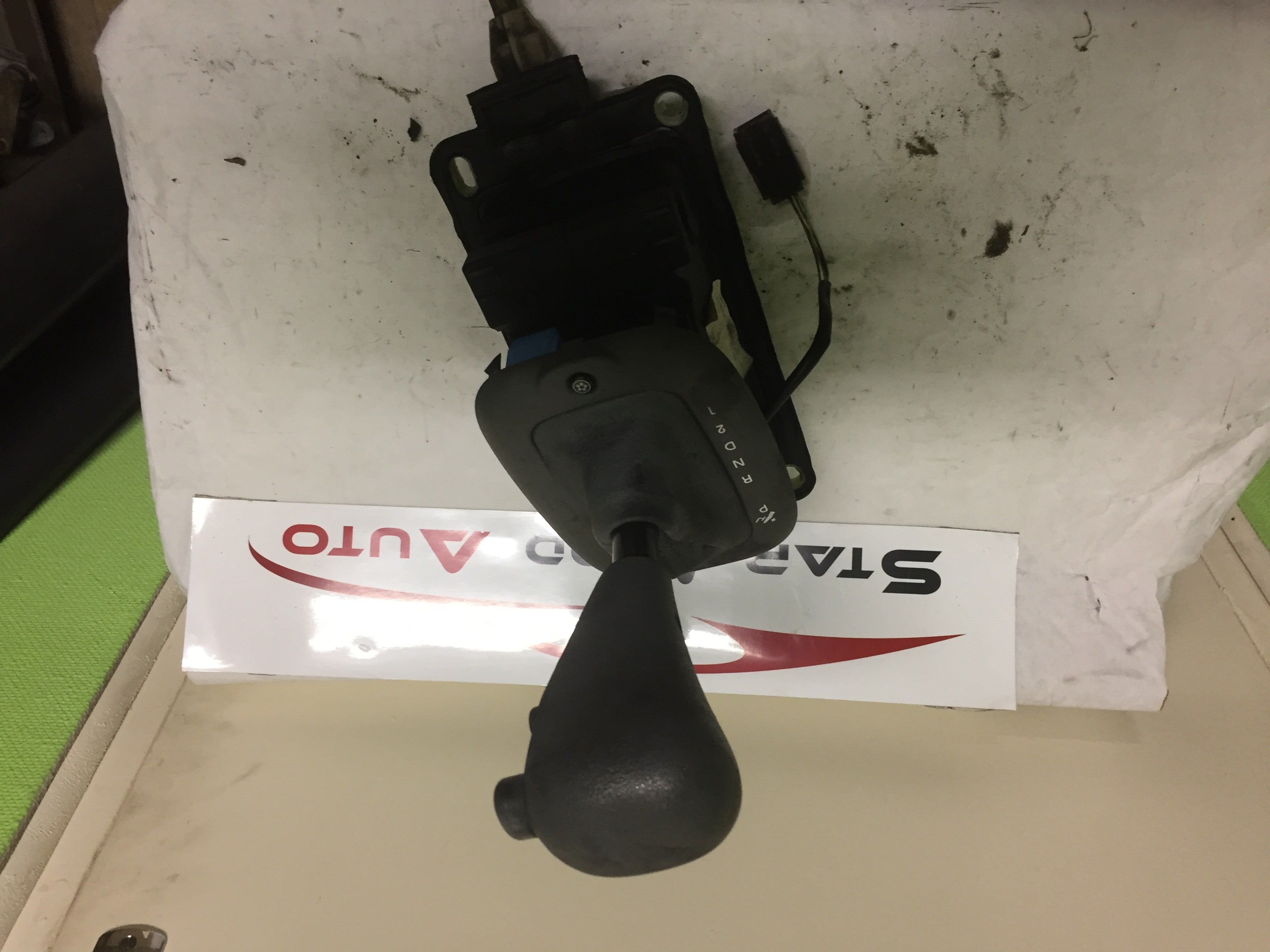 SELECTEUR DE VITESSE RENAULT CLIO 2 PHASE 1 BOITE AUTO