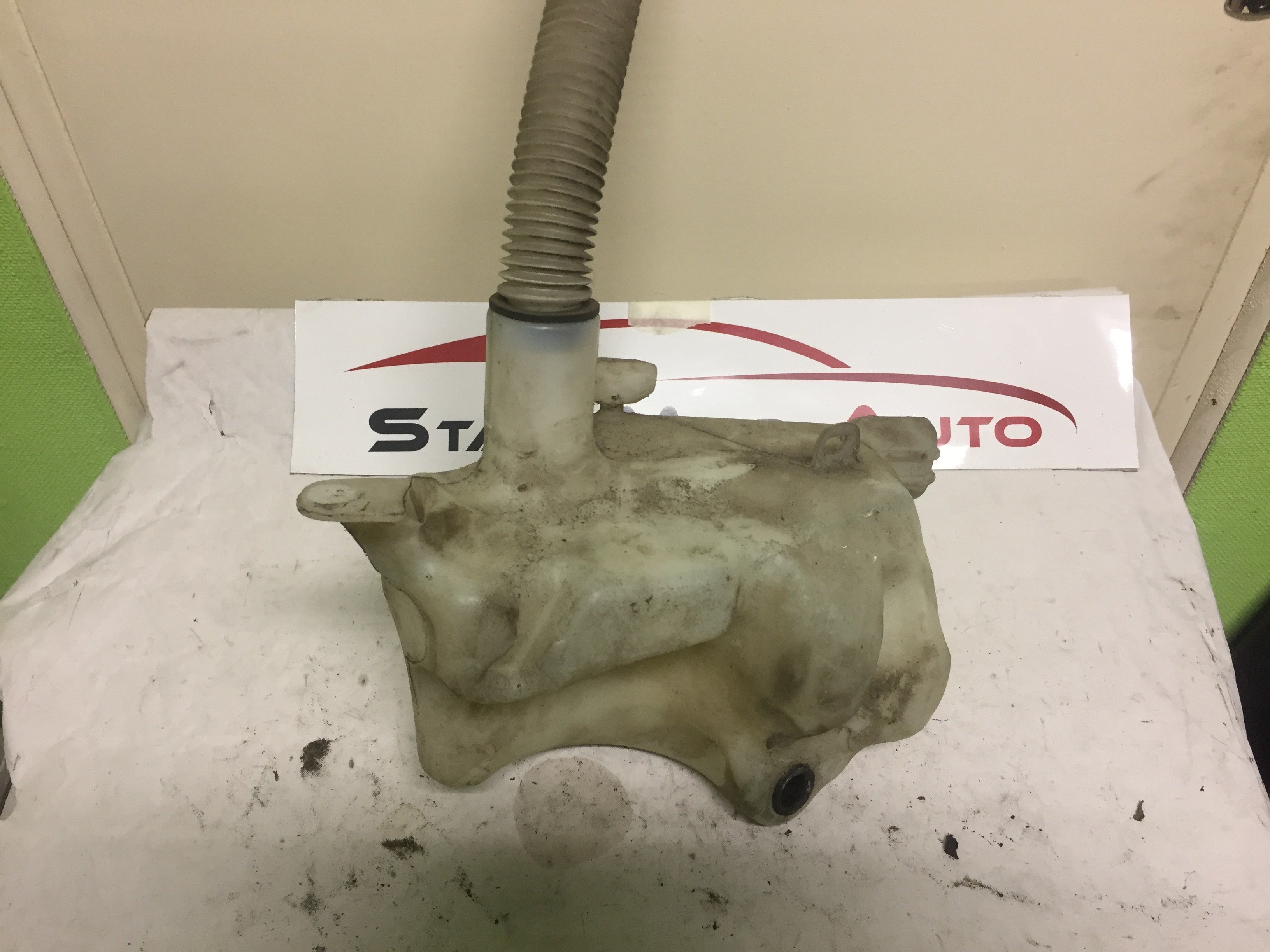 RESEVOIR DE LAVE GLACE PEUGEOT 307 2006