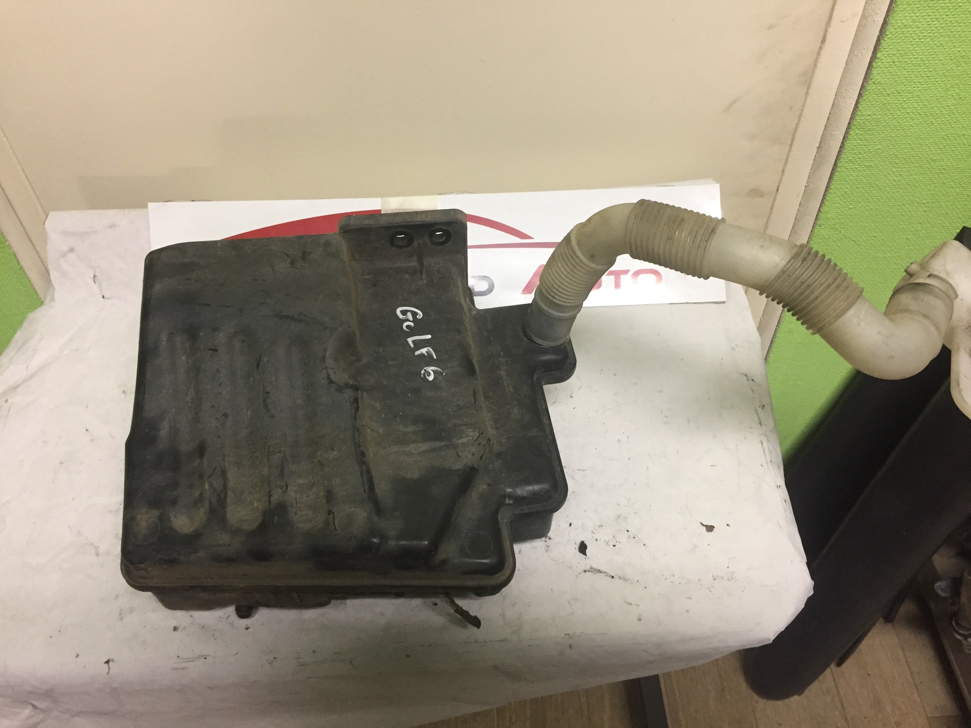 RESERVOIR DE LAVE GLACE VOLKSWAGEN GOLF 6