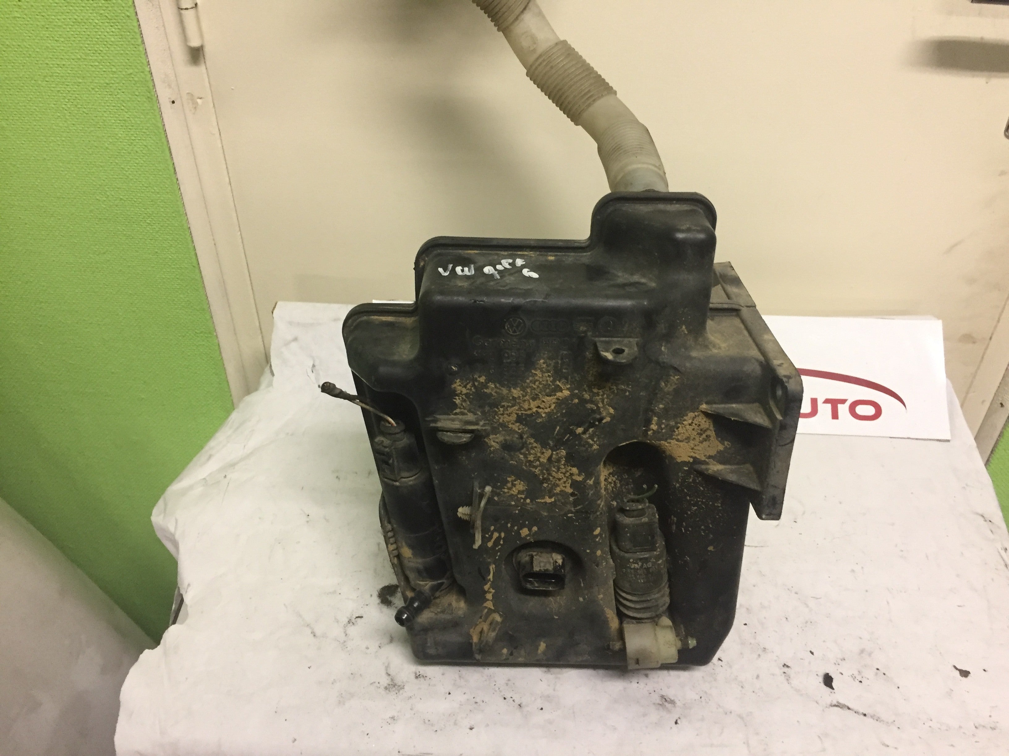 RESERVOIR DE LAVE GLACE VOLKSWAGEN GOLF 6