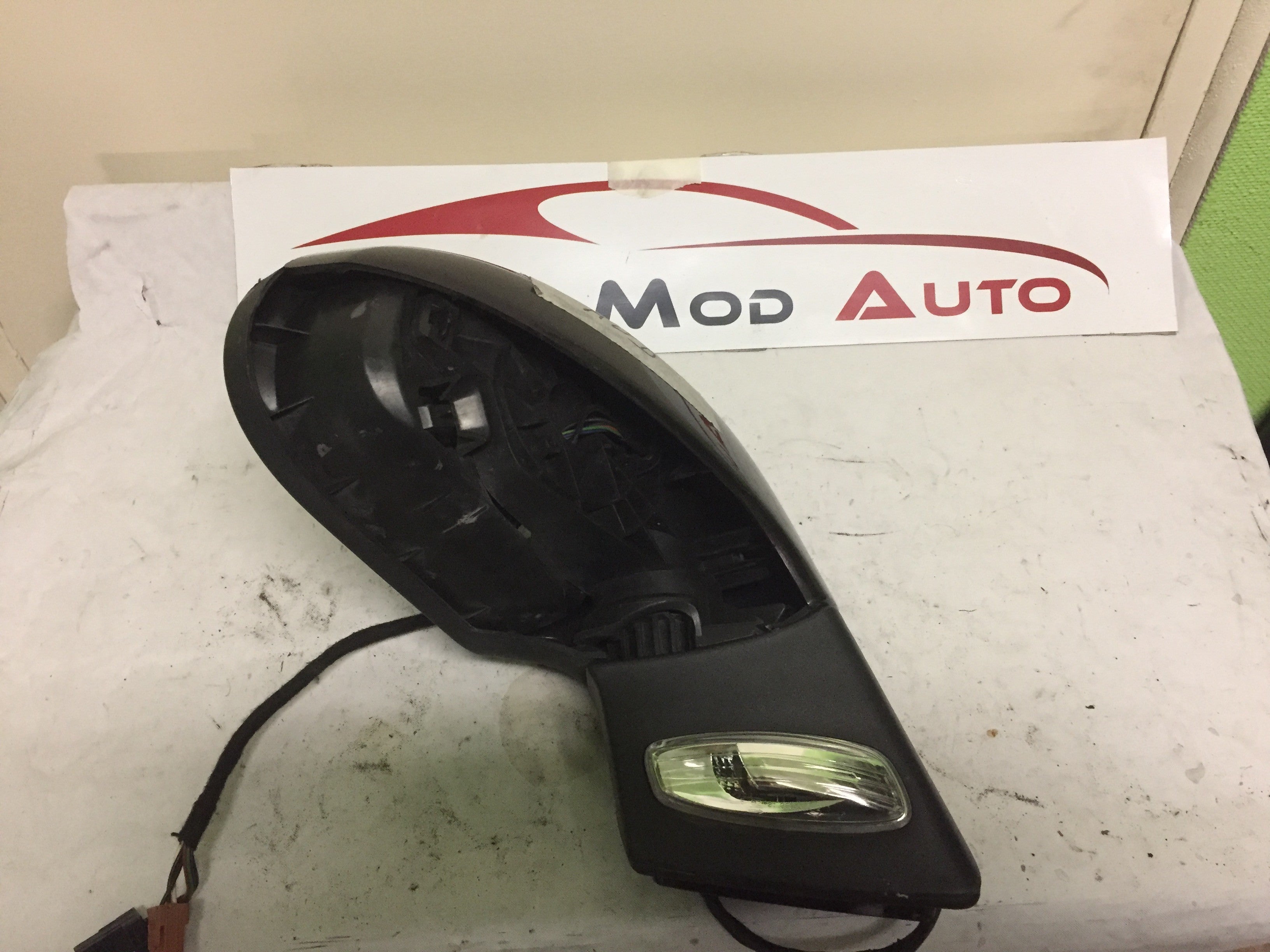 RETROVISEUR PEUGEOT 207 AVANT DROIT