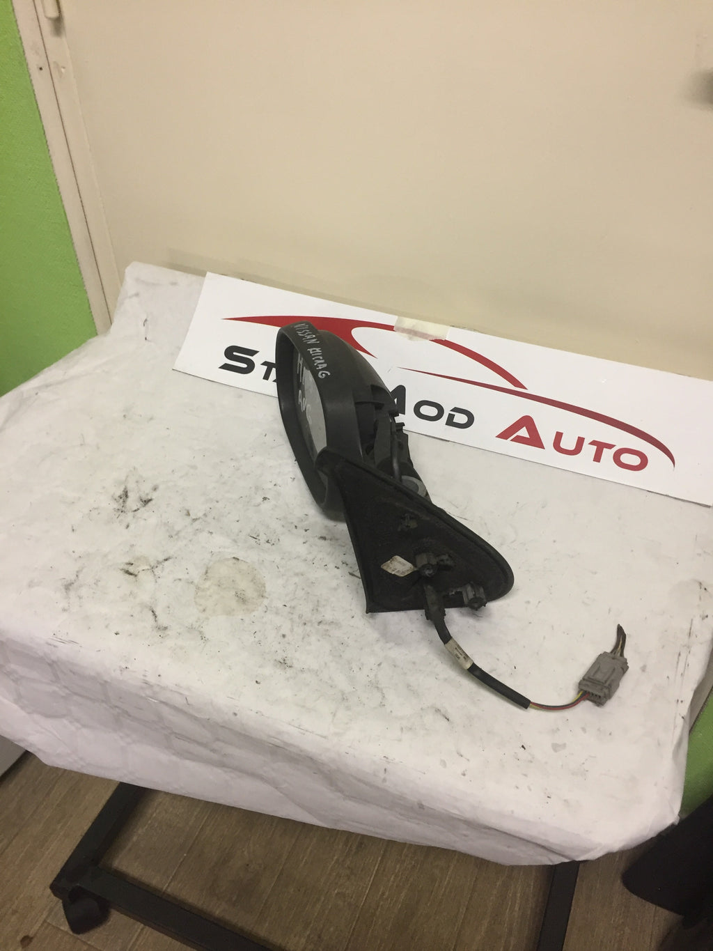 lunette nisan Micra mk 12 avant gauche Année 2005