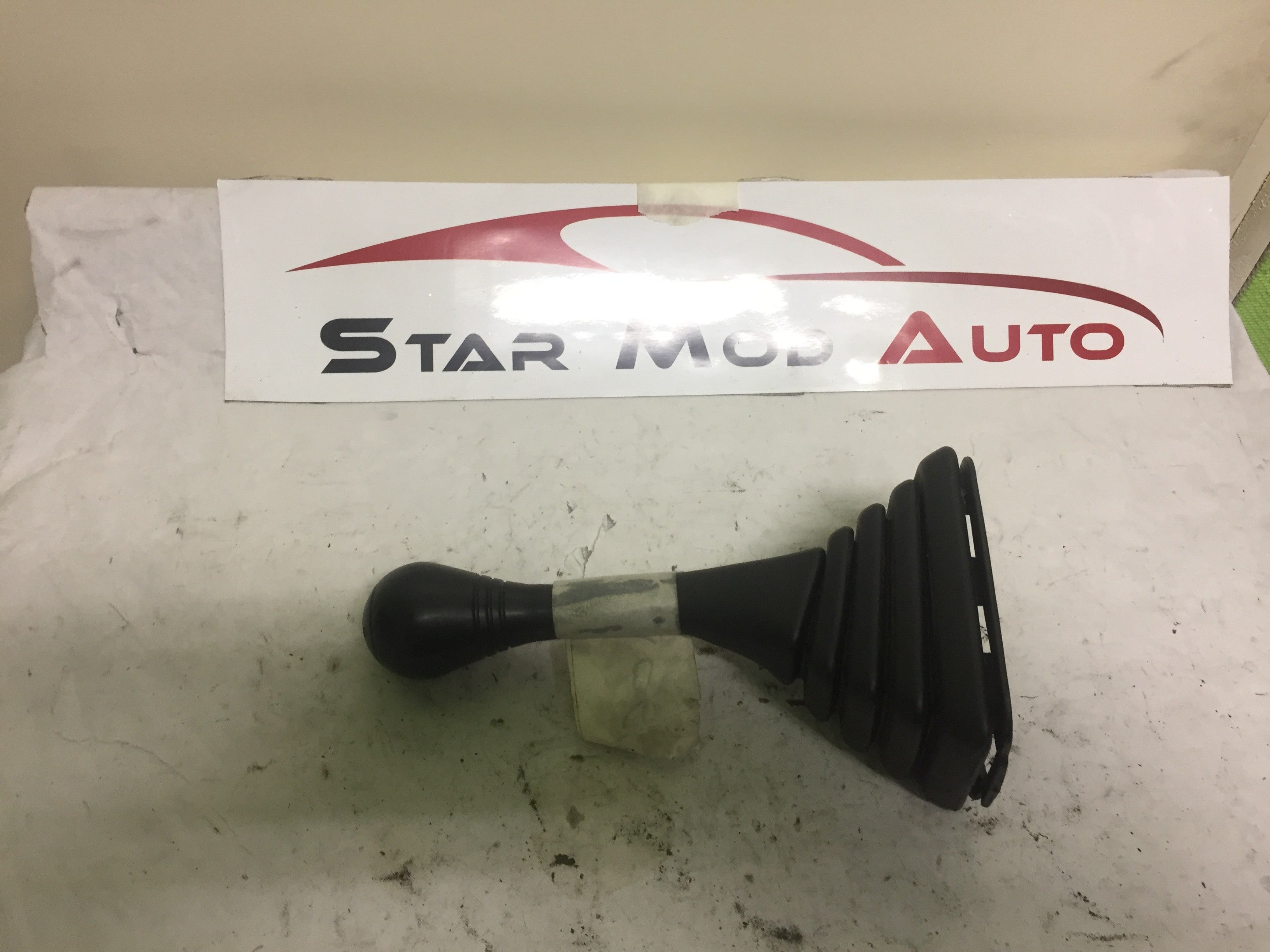 pommeau de vitesse Peugeot 106 2001