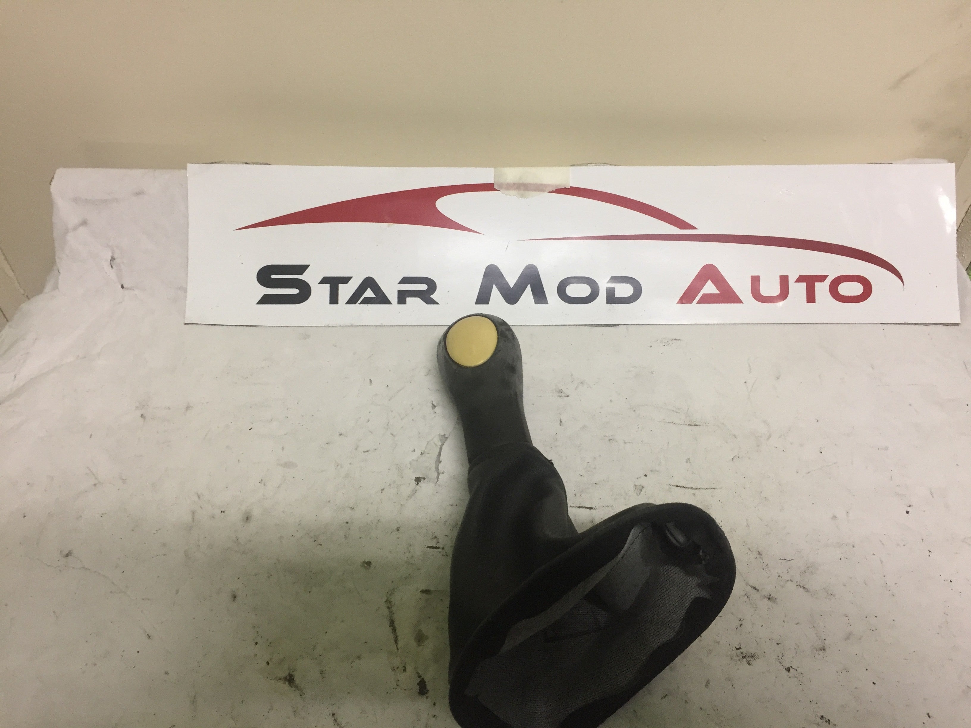 pommeau de vitesse nisan Micra mk12 2005