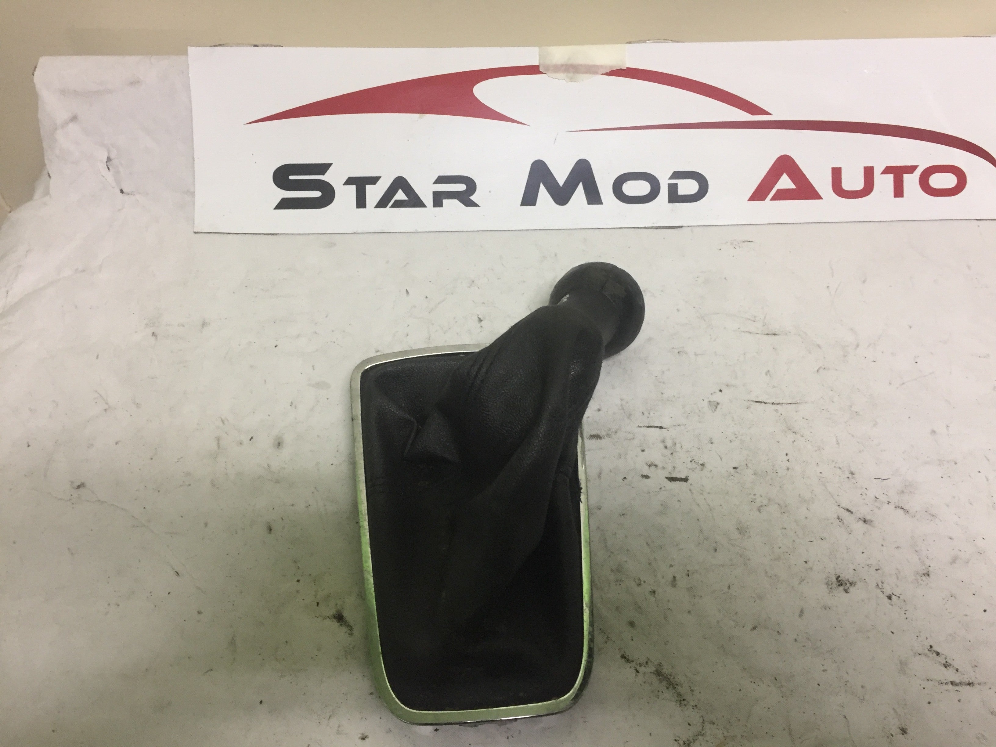 pommeau de vitesse Peugeot 407 2005