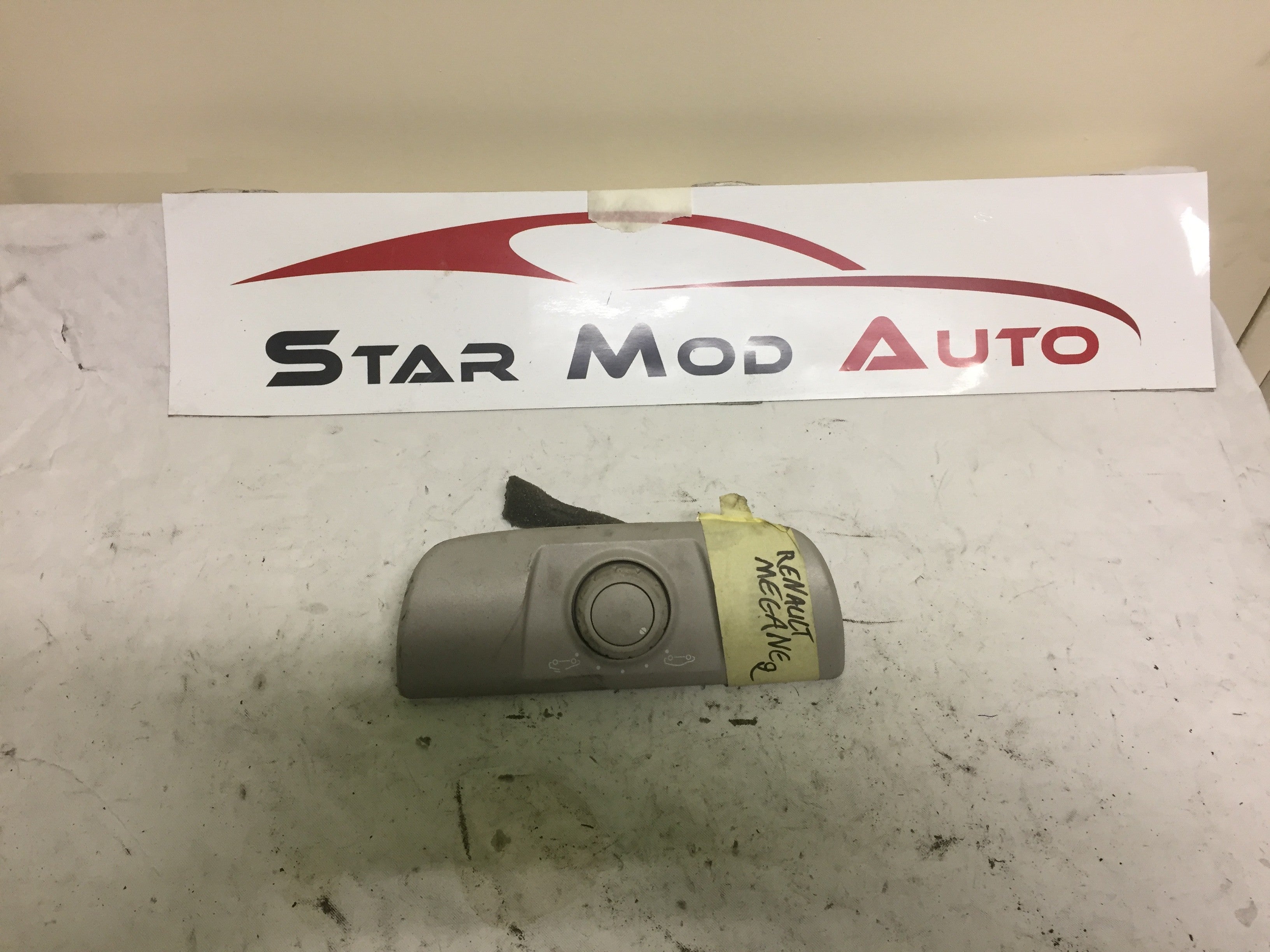 bouton d ouverture de toit ouvrant Renault Megane 2