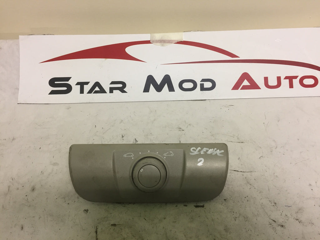 bouton d ouverture de toit ouvrant Renault Scénic 2