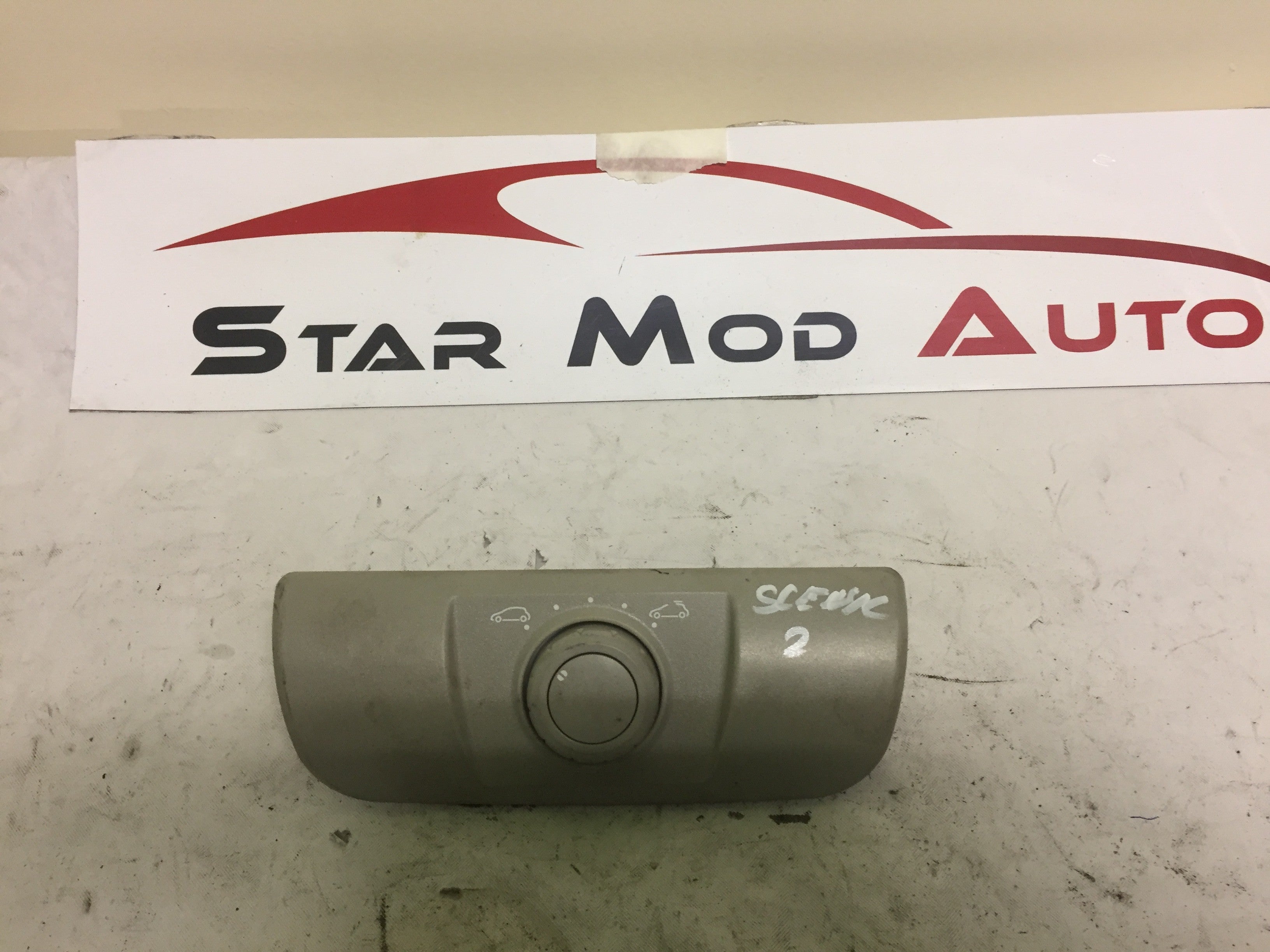 bouton d ouverture de toit ouvrant Renault Scénic 2