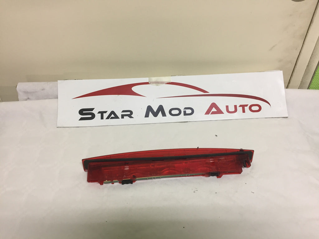 feux stop malle arrière Renault Clio 2 2004