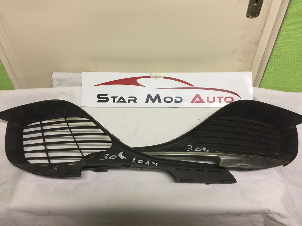 grille de par choc   Peugeot 308 phase 2  2014