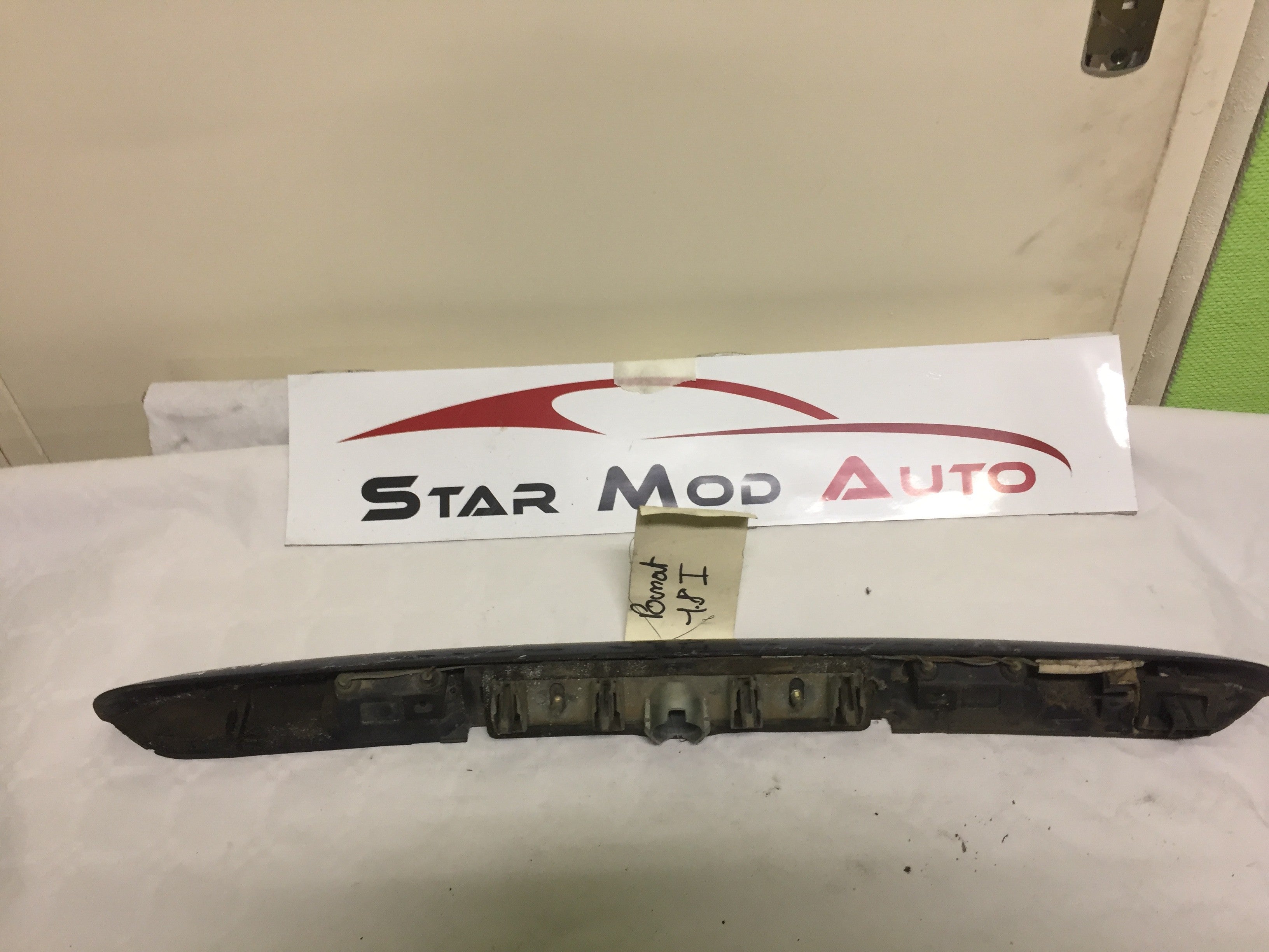 feux de plaque arrière Volkswagen passât 2003