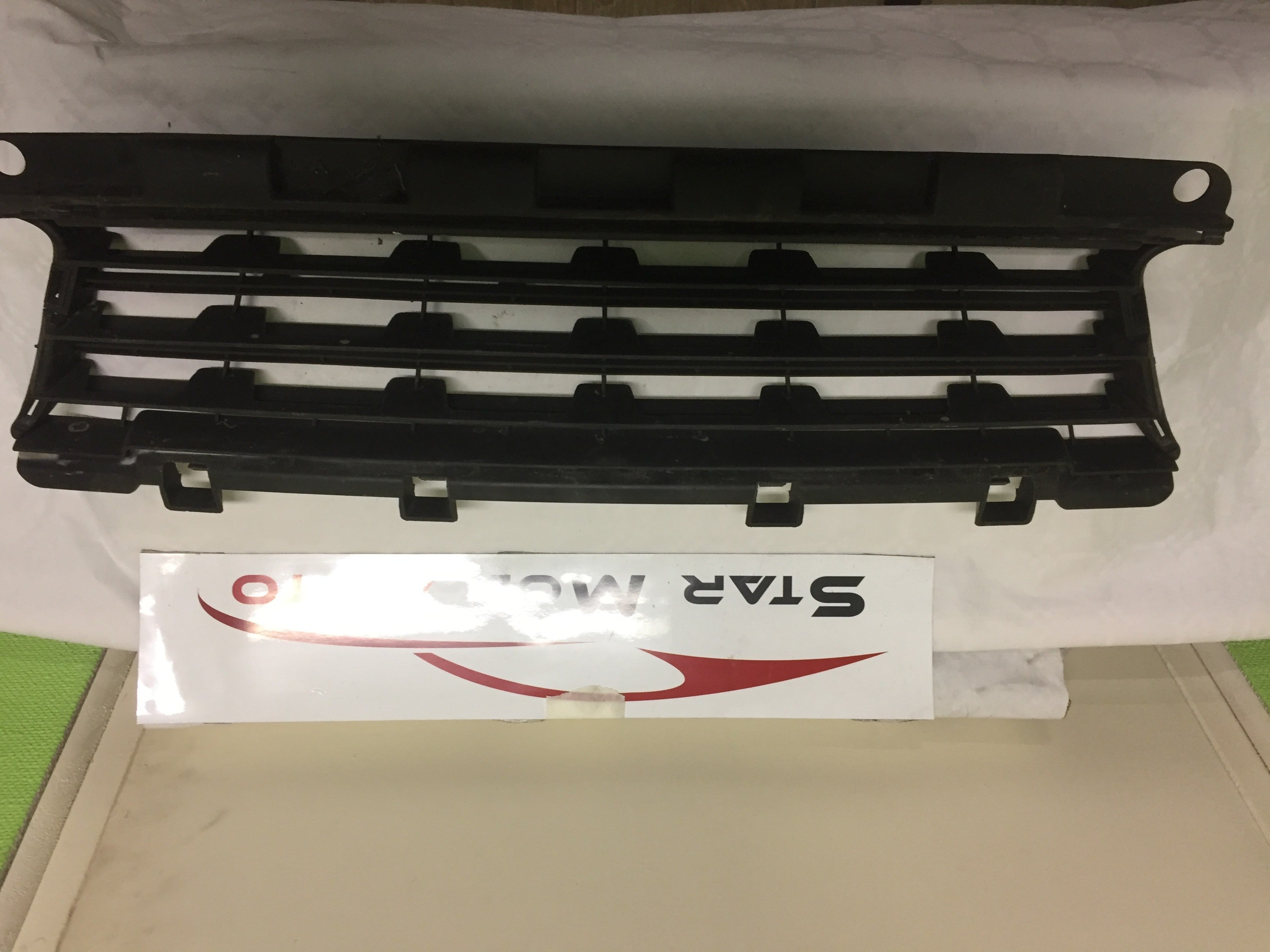 calandre par choc avant Peugeot 308 phase 2 2014