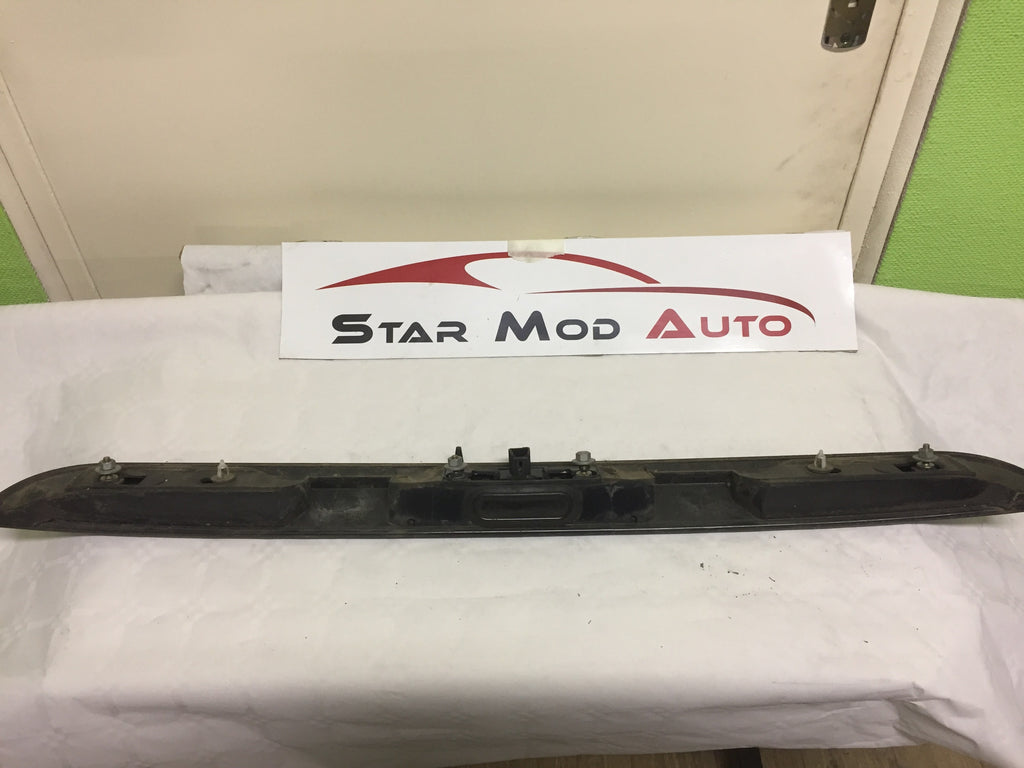 bouton d ouverture de malle arrière Xsara Picasso 2003